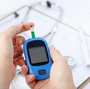 Aplicativos gratuitos para medir glicose no sangue ( Imagem: Freepik)