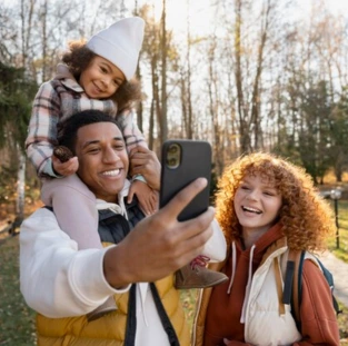 5 aplicativos para organizar viagens ( Imagem: Freepik)