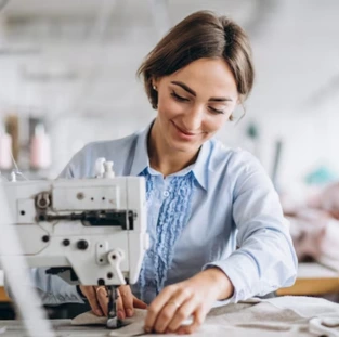 Como aprender a costurar usando aplicativo? Tenha o tutorial perfeito ( Imagem: Freepik)