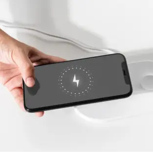 Carregue seu celular com energia solar! ( Imagem: Freepik)